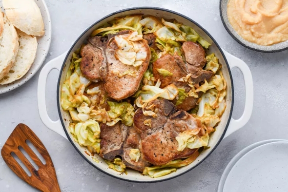 braised pork chops with cabbage