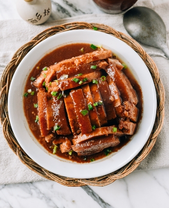 braised pork belly with taro