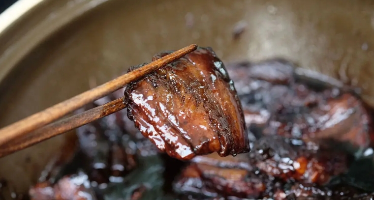 maoʼs braised pork belly