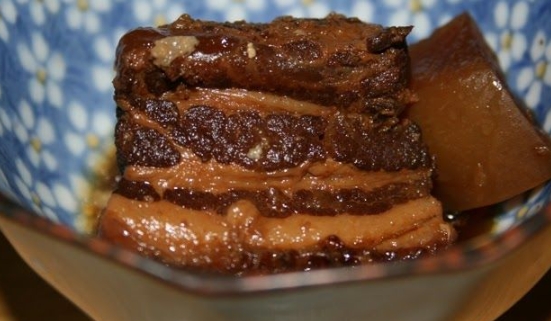 stewed pork sliced