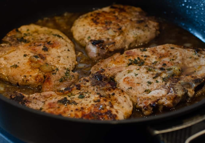 simple braised pork chops